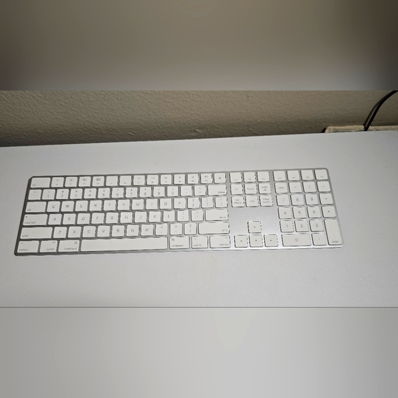 Apple | Computers, Laptops & Parts | Apple Magic Keyboard With Numeric ...